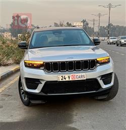 جیپ گراند شیرۆکی